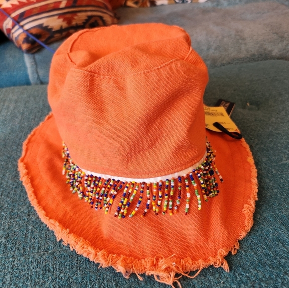 Badgley Mischka Hot Peach Canvas  Beaded Bucket Hat NWT - Picture 7 of 7